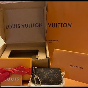 NEW! LV Authentic Key Pouch